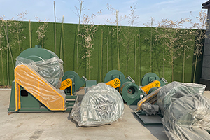 坦桑尼亞石膏粉生產(chǎn)線制作完畢，準(zhǔn)備發(fā)貨。